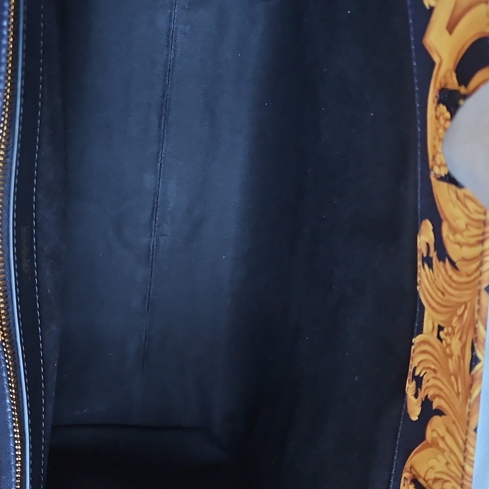 NWT Versace Baroque Print Tote Bag - Black and Gold W/Dustbag - Picture 8 of 11